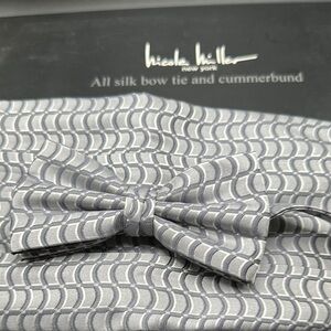 Nicole Miller Silver Patterned Bow Tie and Cummerbund Set